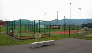 tenis igrišče in cage ball 1